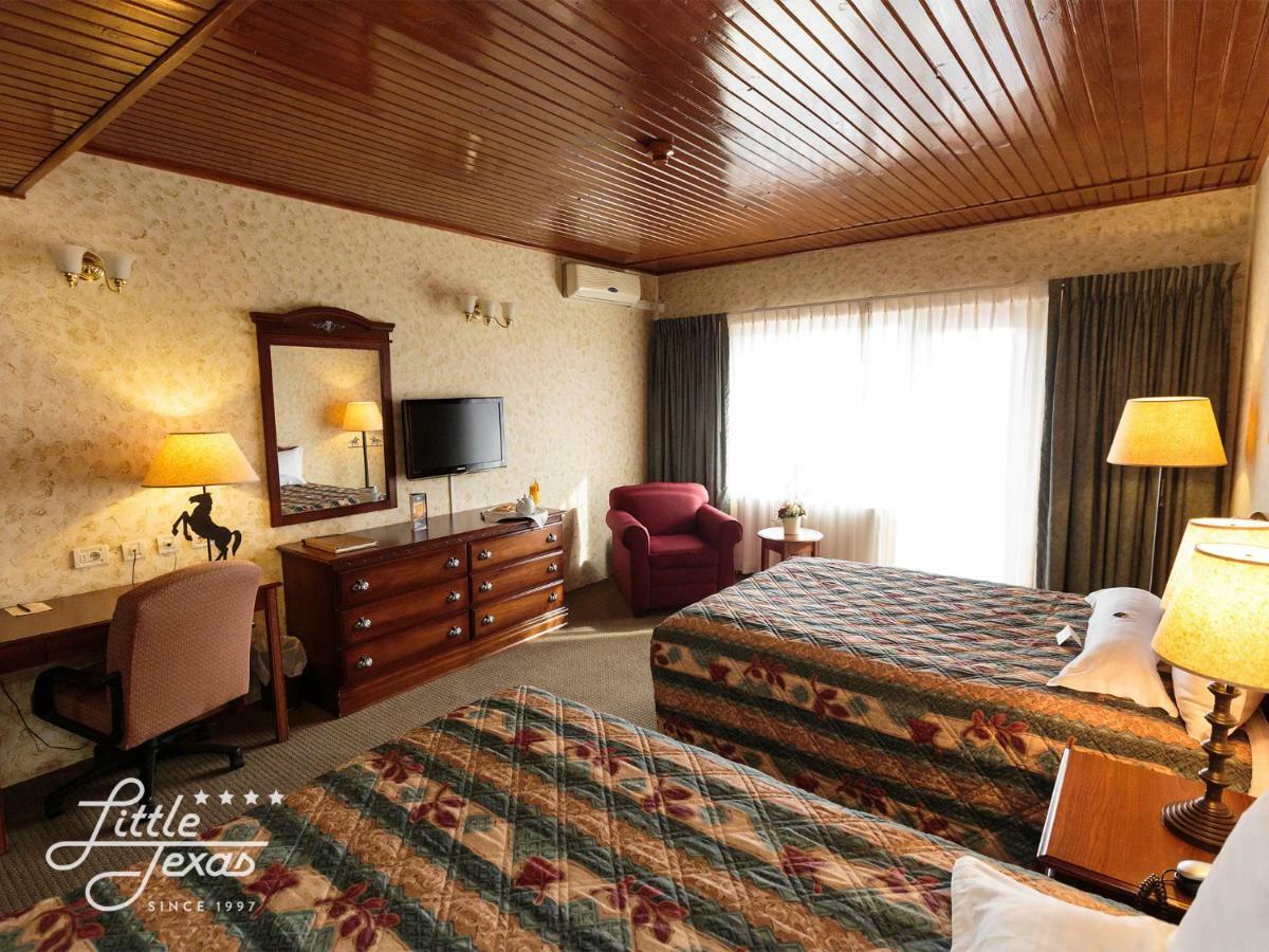 Hotel Little Texas Iasi Exteriér fotografie